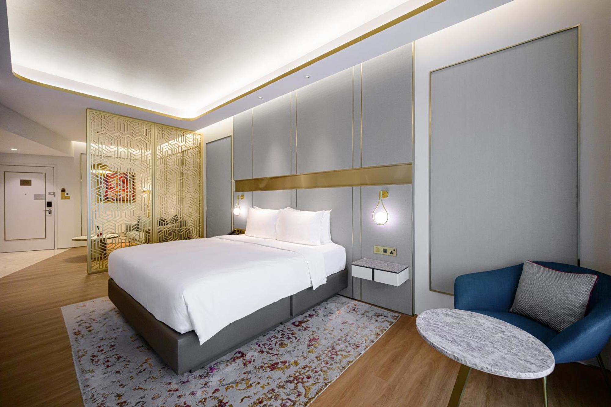 Resorts World Sentosa - Crockfords Tower Singapore Bagian luar foto